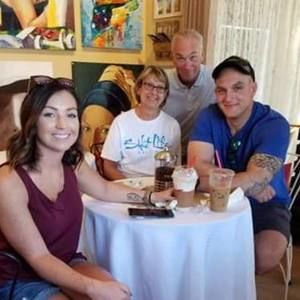 Meet your Posher, Drew